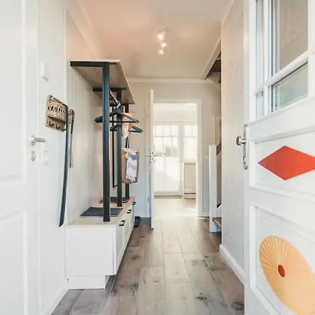 Haus Pinguin Holiday home *