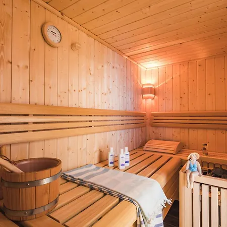 Haus Pinguin Holiday home *